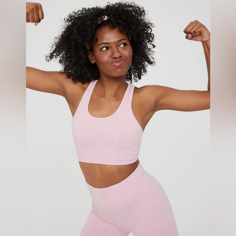 NWT Aerie OFFLINE Seamless Floral Racerback Sports Bra
